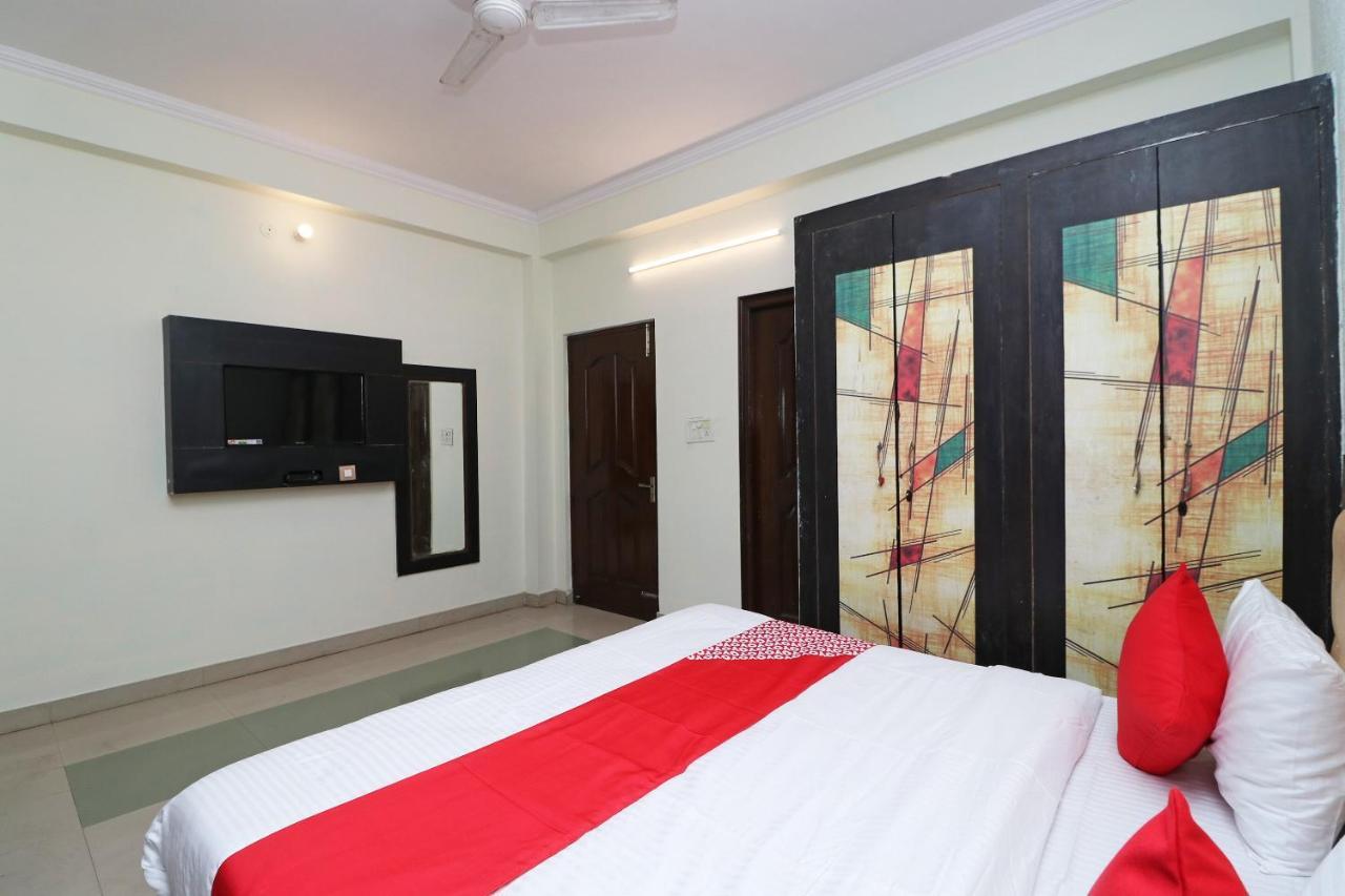 Oyo Flagship 28755 Hotel 9 Palm Rājpur Exteriér fotografie