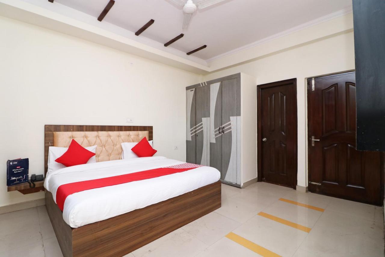 Oyo Flagship 28755 Hotel 9 Palm Rājpur Exteriér fotografie