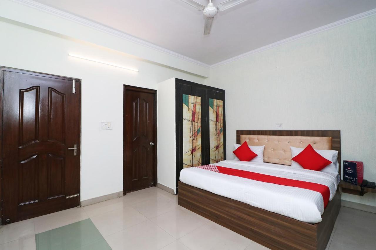 Oyo Flagship 28755 Hotel 9 Palm Rājpur Exteriér fotografie