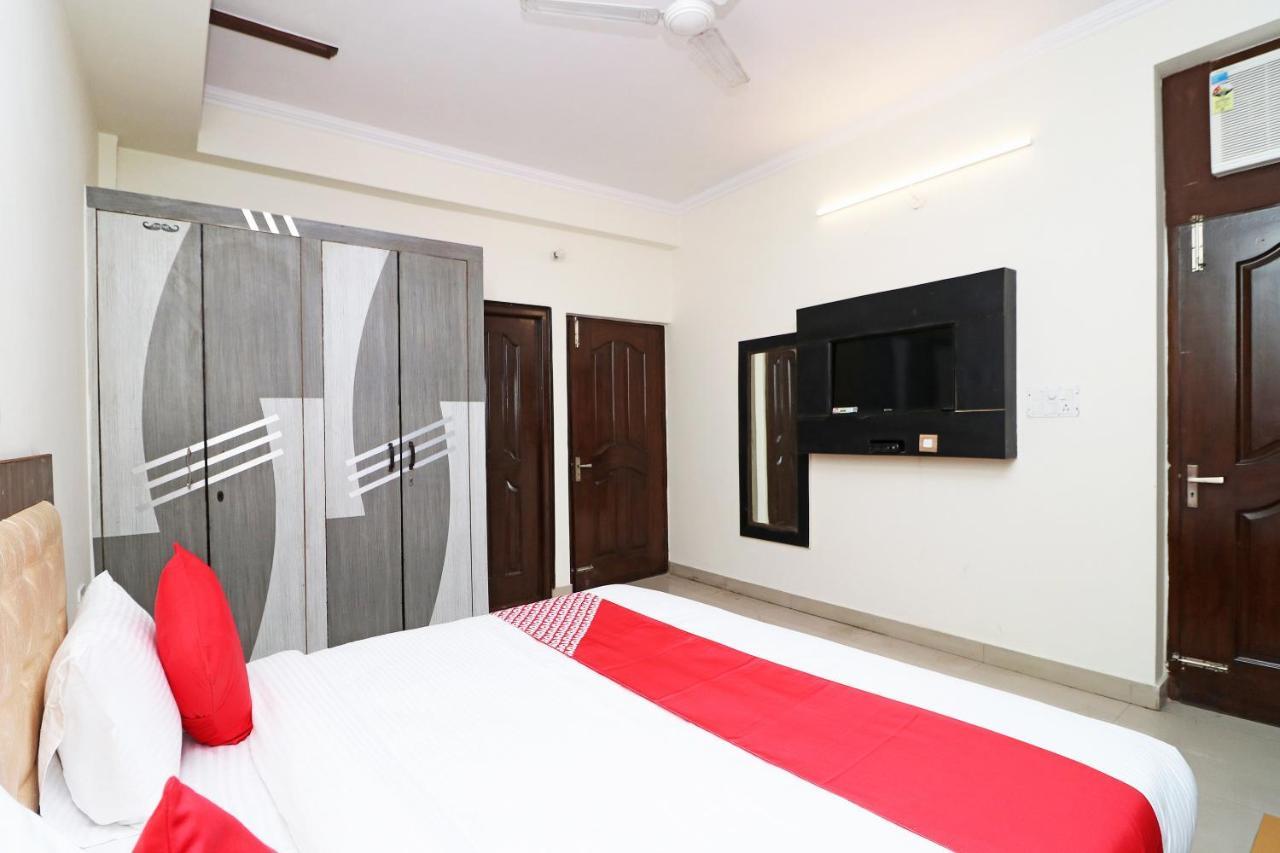 Oyo Flagship 28755 Hotel 9 Palm Rājpur Exteriér fotografie