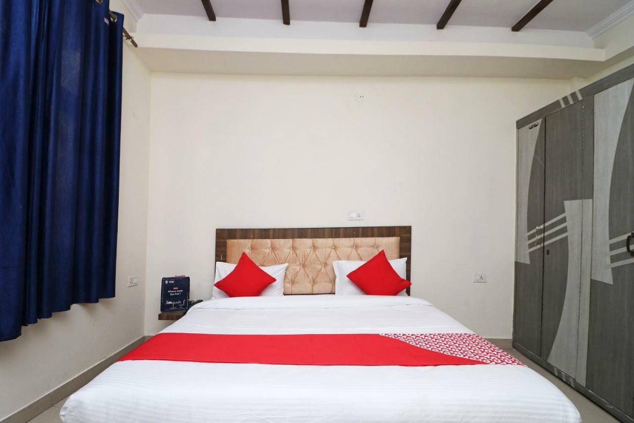 Oyo Flagship 28755 Hotel 9 Palm Rājpur Exteriér fotografie
